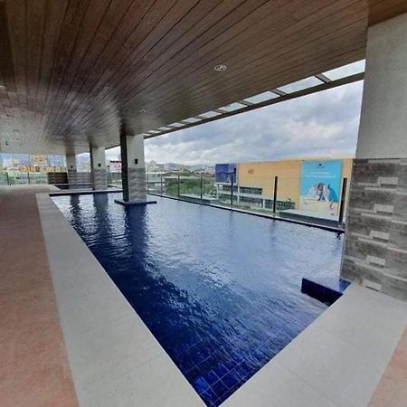 Sunvida Condo Across Sm City Cebu W/ Wifi And View Kültér fotó